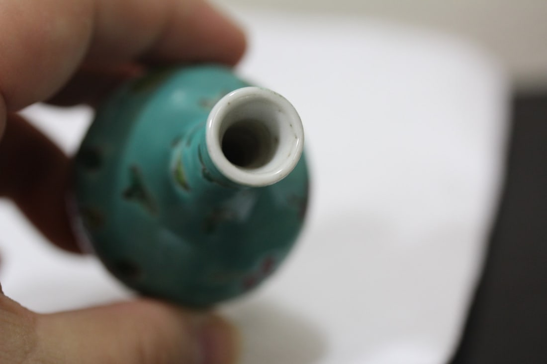 A Miniature Chinese Torquoise Vase - 7