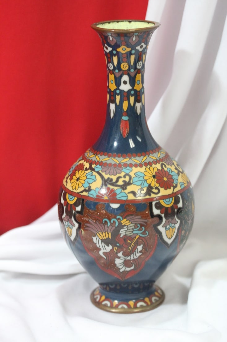 An Antique Japanese Cloisonne Vase - 2