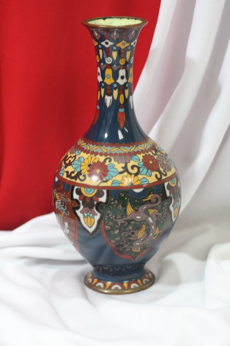 An Antique Japanese Cloisonne Vase - 3