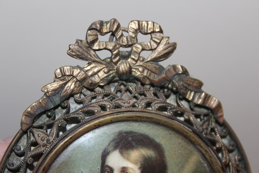 A Victorian Metal Wall Hanger - 4