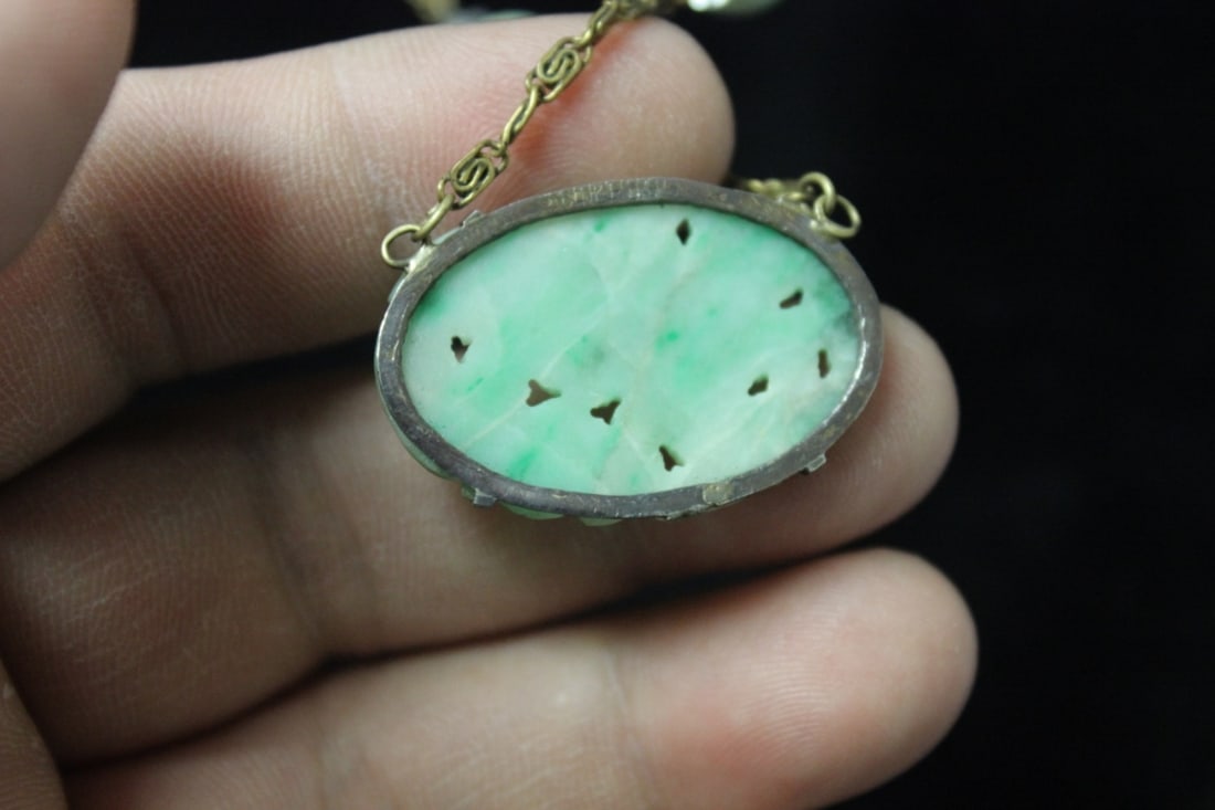 An Art Deco Gold Filled and Sterling Jade Pendant - 4