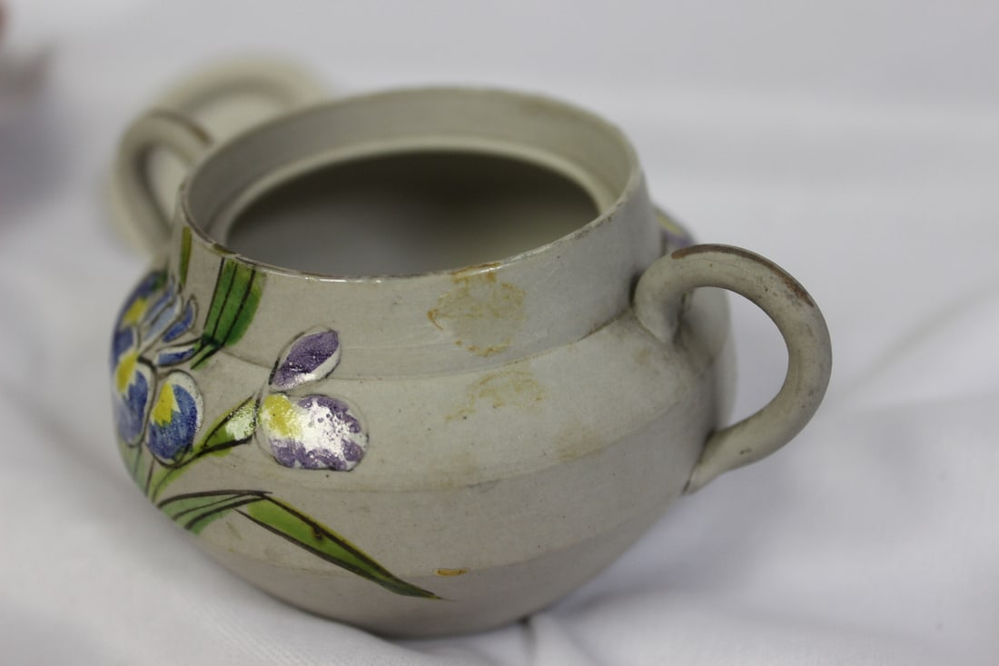 A Vintage Japanese Pottery Sugar Container - 6