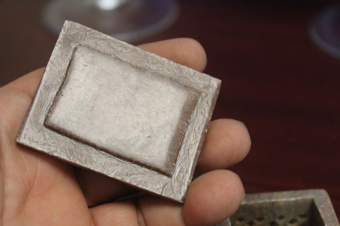 An Inlaid Soapstone Trinket Box - 5