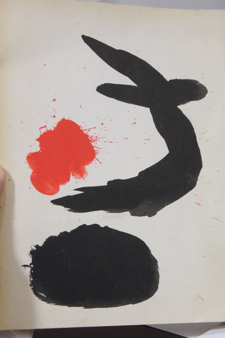 Softcover Book: Miro: possibly an exhibition book - Museo National d'Art Moderne Paris 1962