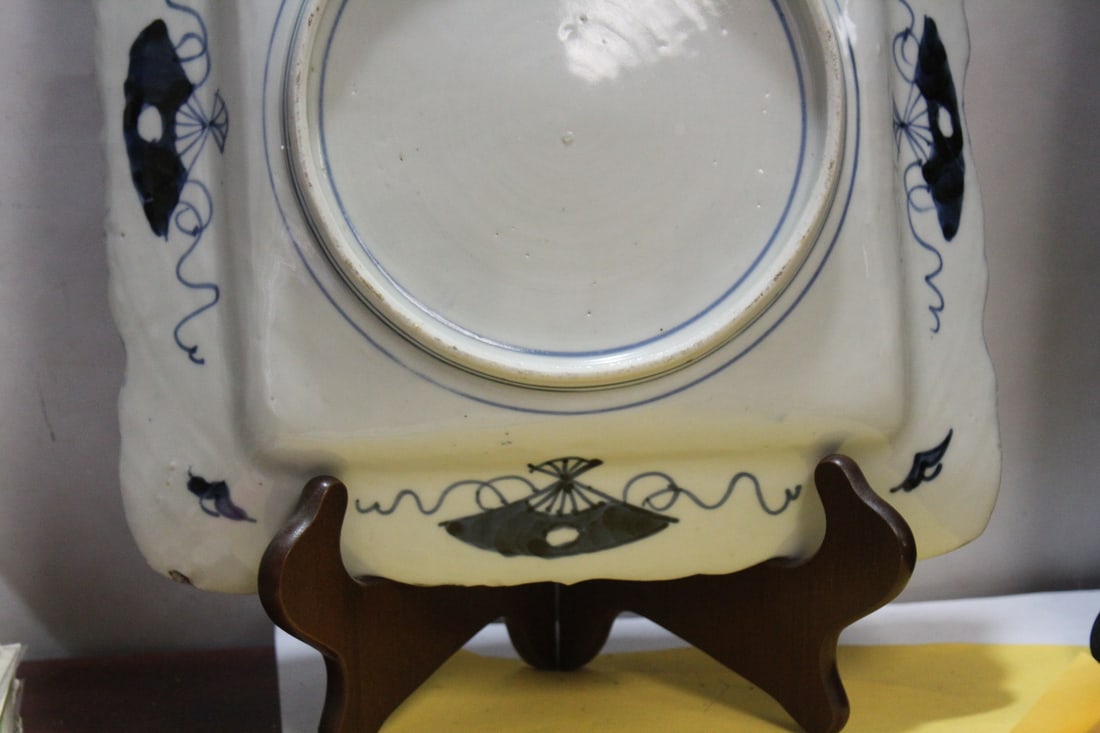 An Antique Japanese Square Tray - 9