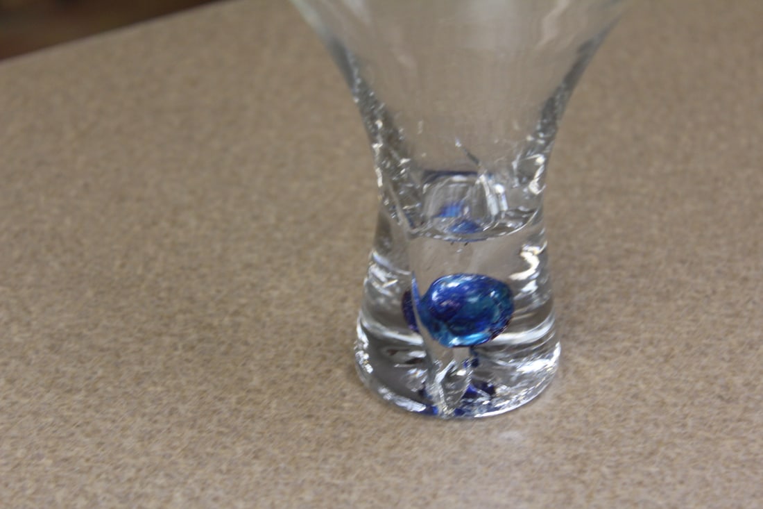 Lot of 2 Art Glass Cups - 3