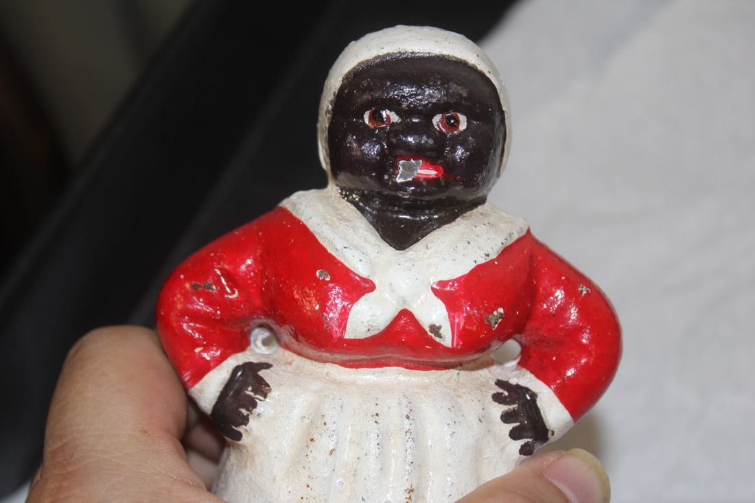 Black Americana Cast Iron Bank - 5