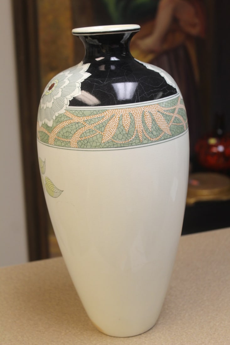 Antique Holland Vase - 4