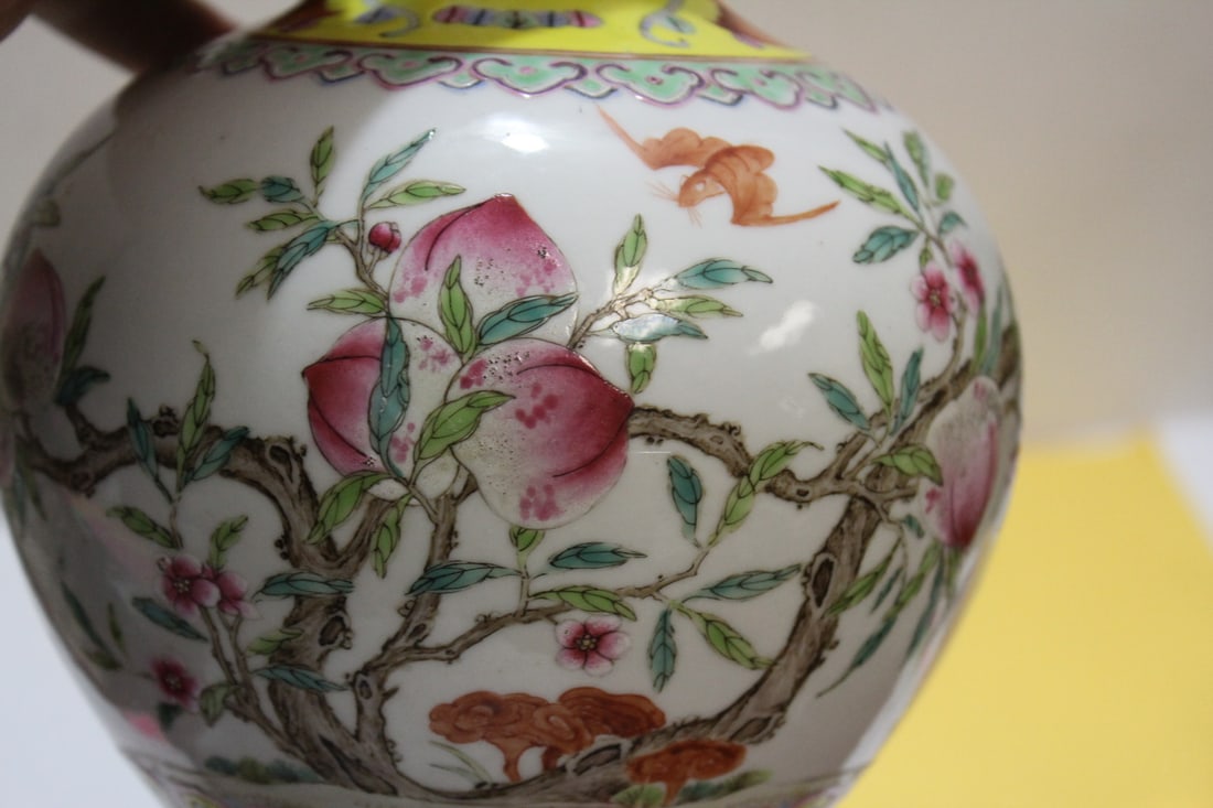 A Signed Antique Chinese Vase - 6