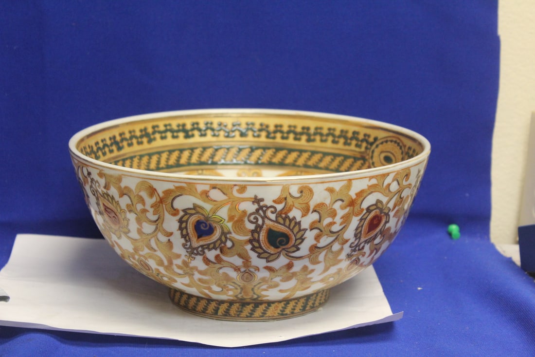 Decorative Ceramic Bowl: 10 inches in diameter - 4 5/8" tall