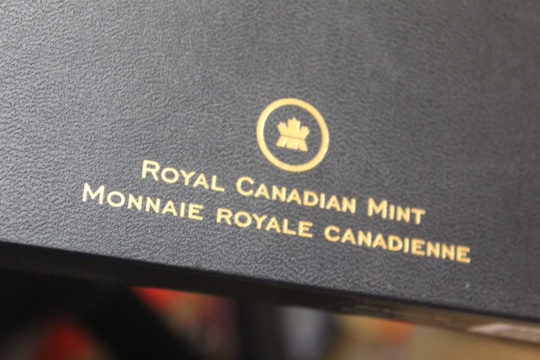 2010 Royal Canadian Mint Speciment Set - 4