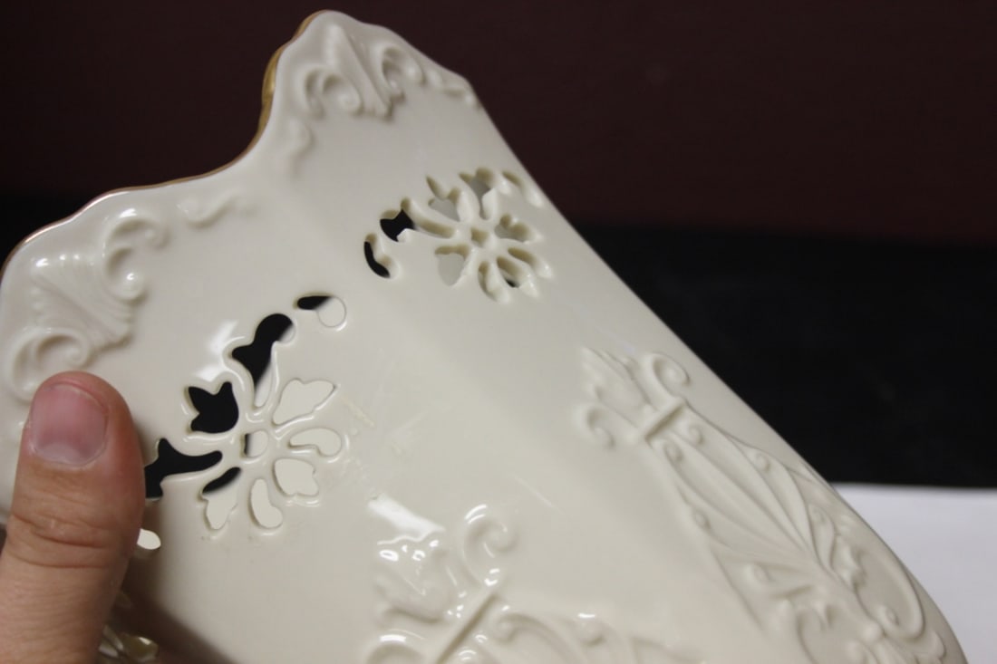 A Lenox Vase - 5