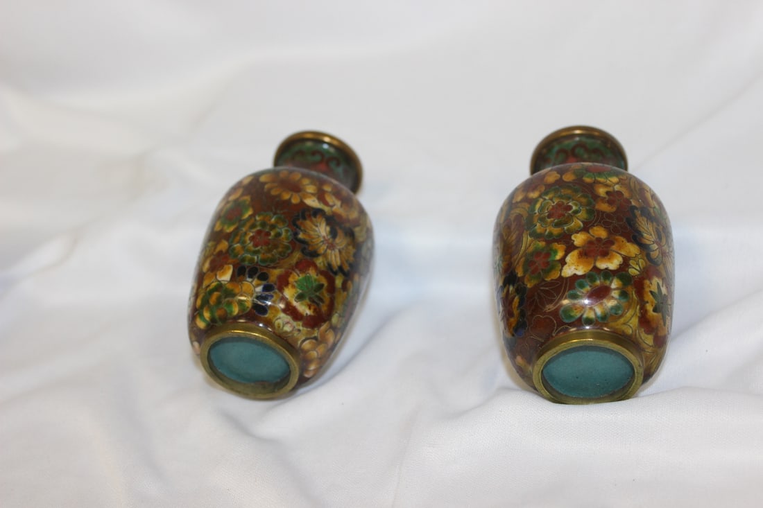 A Pair of Cloisonne Vases - 4