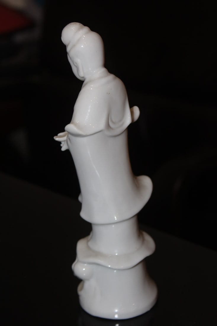 Chinese Blanc de Chine Kwan Yin - 2