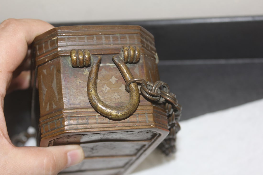 Bronze Betel Nut Box - 11