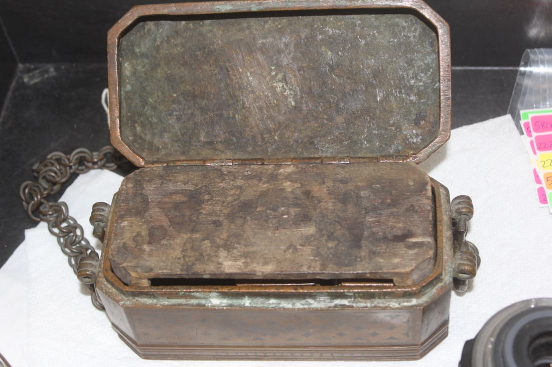 Bronze Betel Nut Box - 3