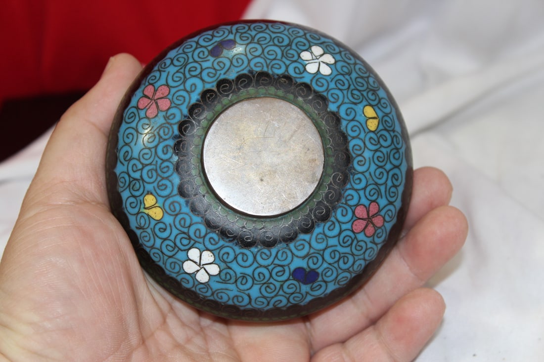 An Antique Japanese Cloisonne Box - 5