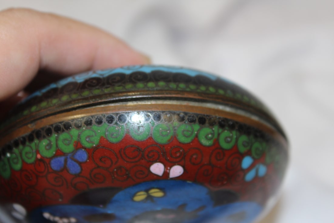 An Antique Japanese Cloisonne Box - 7