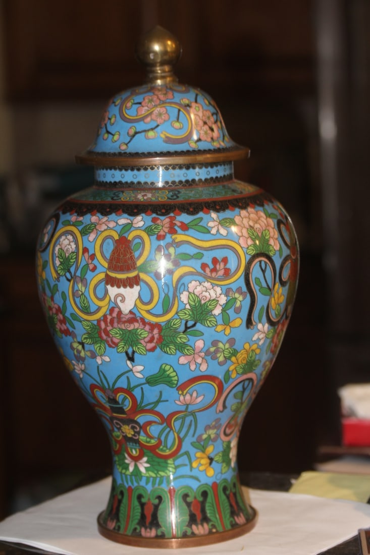 Antique Chinese Cloisonne Covered Urn - 4