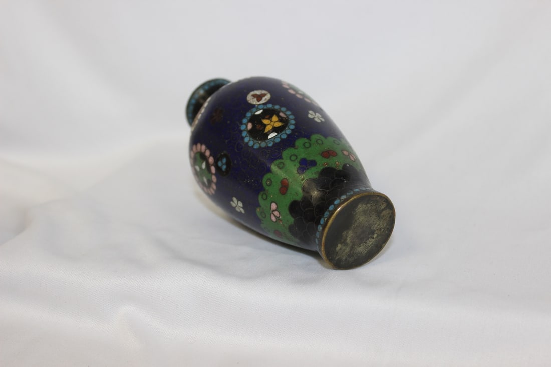 A Japanese Cloisonne Vase - 5