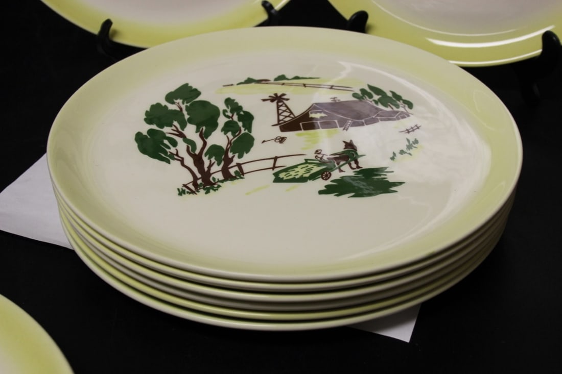 Set or Lot of 8 Brock Dinner Plates - 5