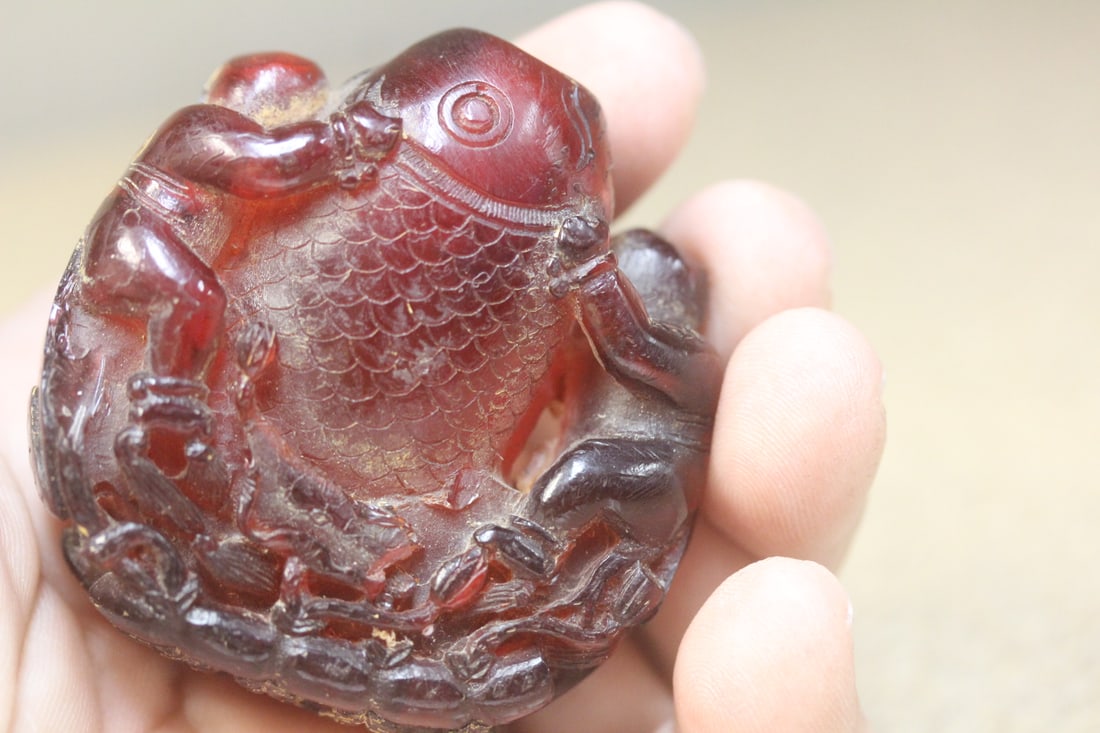 Amber or Amber Style Carved Snuff Bottle - 8