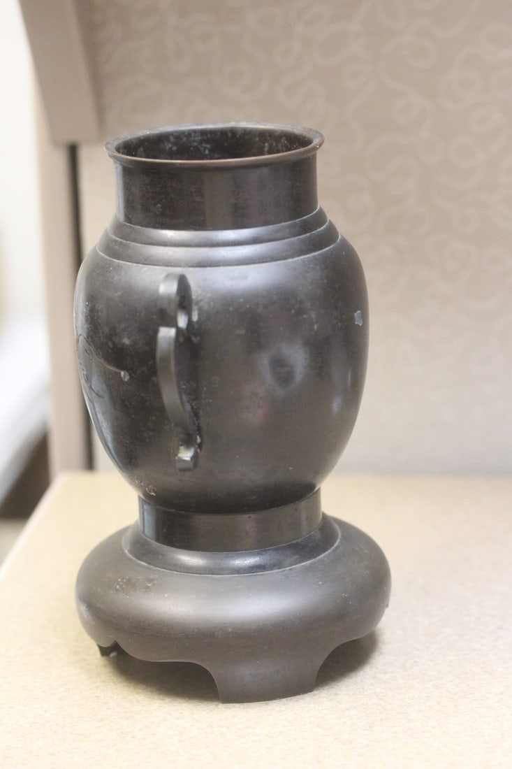 Japanese Vase on Stand - 2