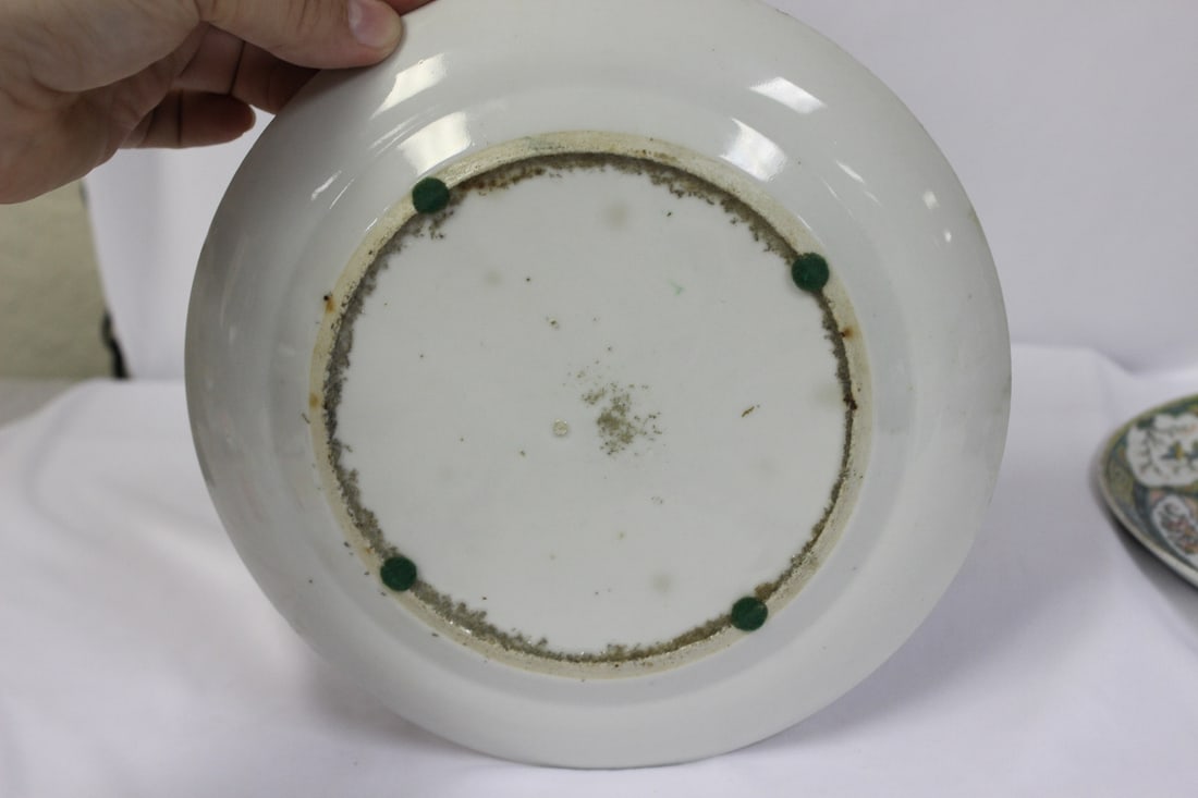 Lot of Two Antique Famille Verte? Plates - 7
