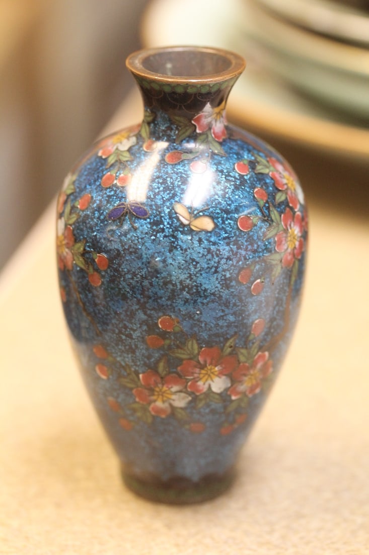 Antique Small Japanese Ginbari Cloisonne Vase - 2