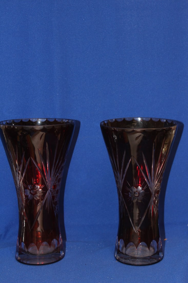 A Pair of Ruby Red Cut Glass Vases - 6