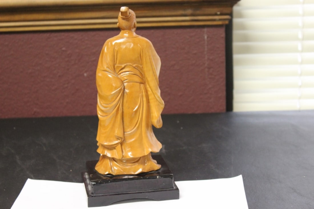 A Well Carved Box Wood Chinese Emperor on Stand - 7