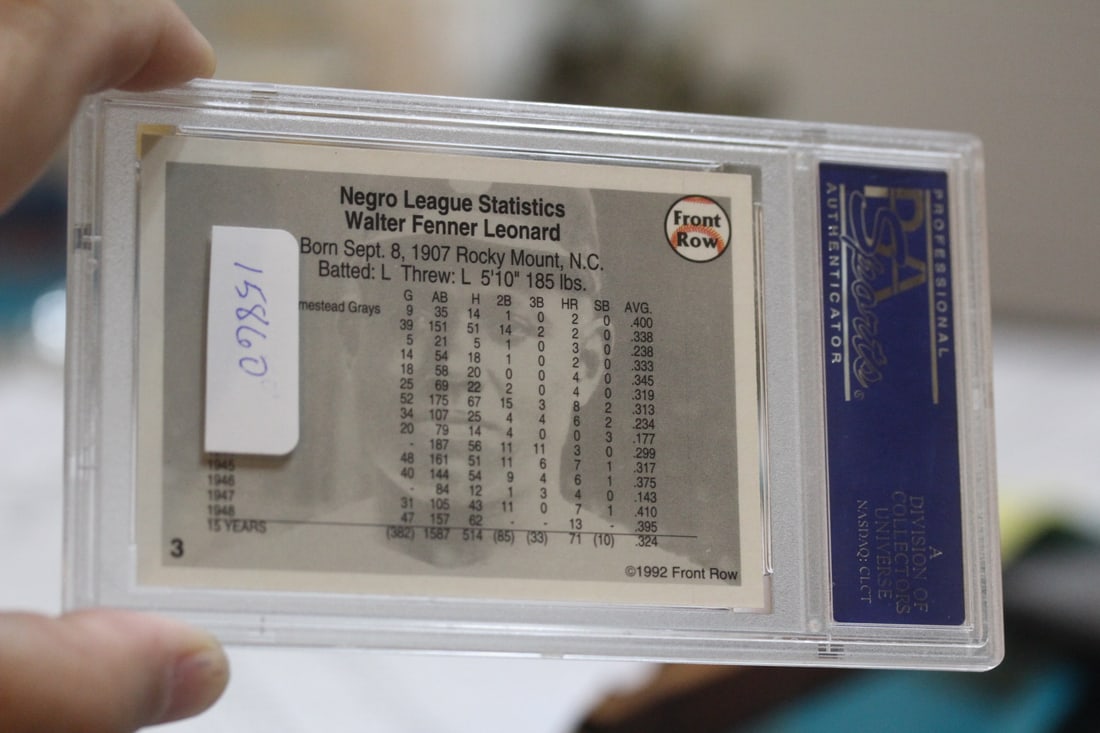 Graded 1992 Front Row Buck Leonard - 2