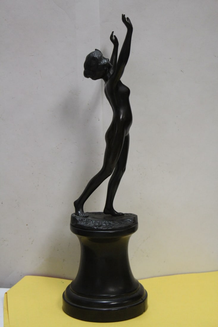 A Garanti Bronze Nude Statue - 12