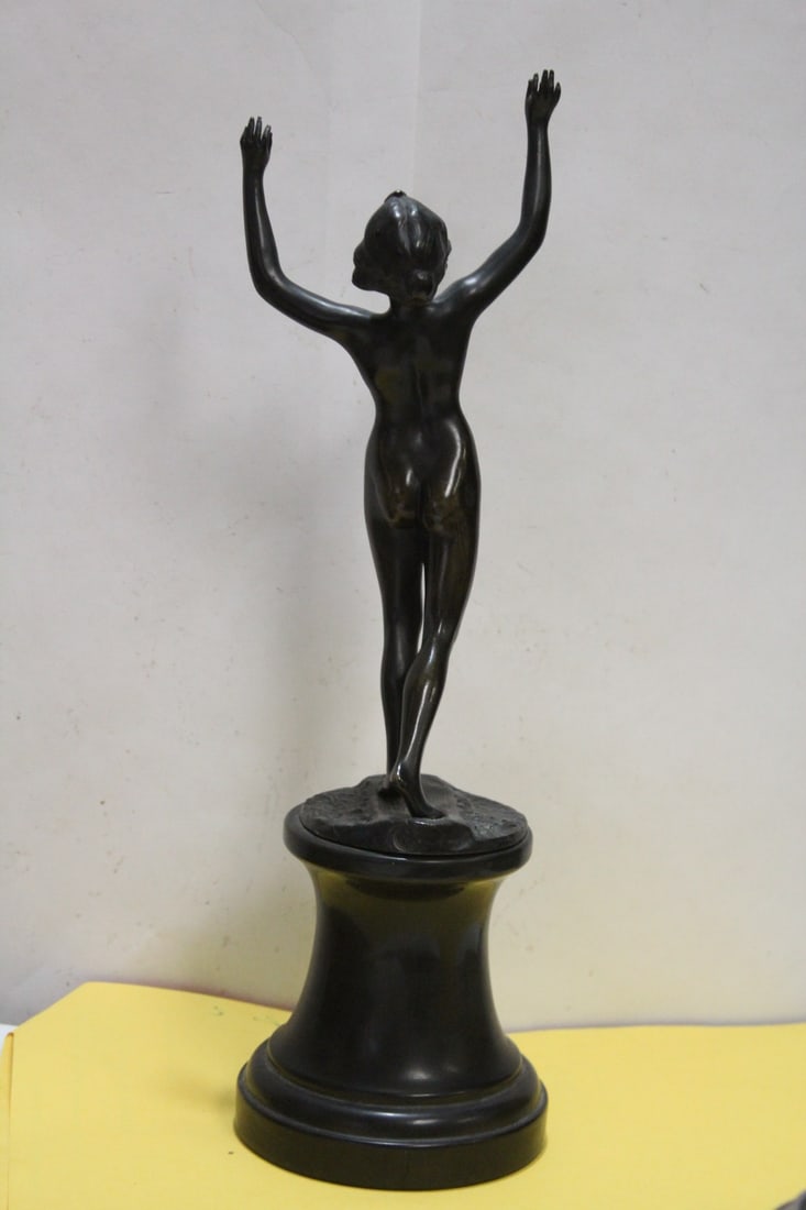 A Garanti Bronze Nude Statue - 7