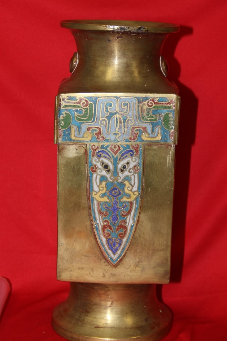 A Chinese/Asian Vintage Brass/Bronze Vase - 2