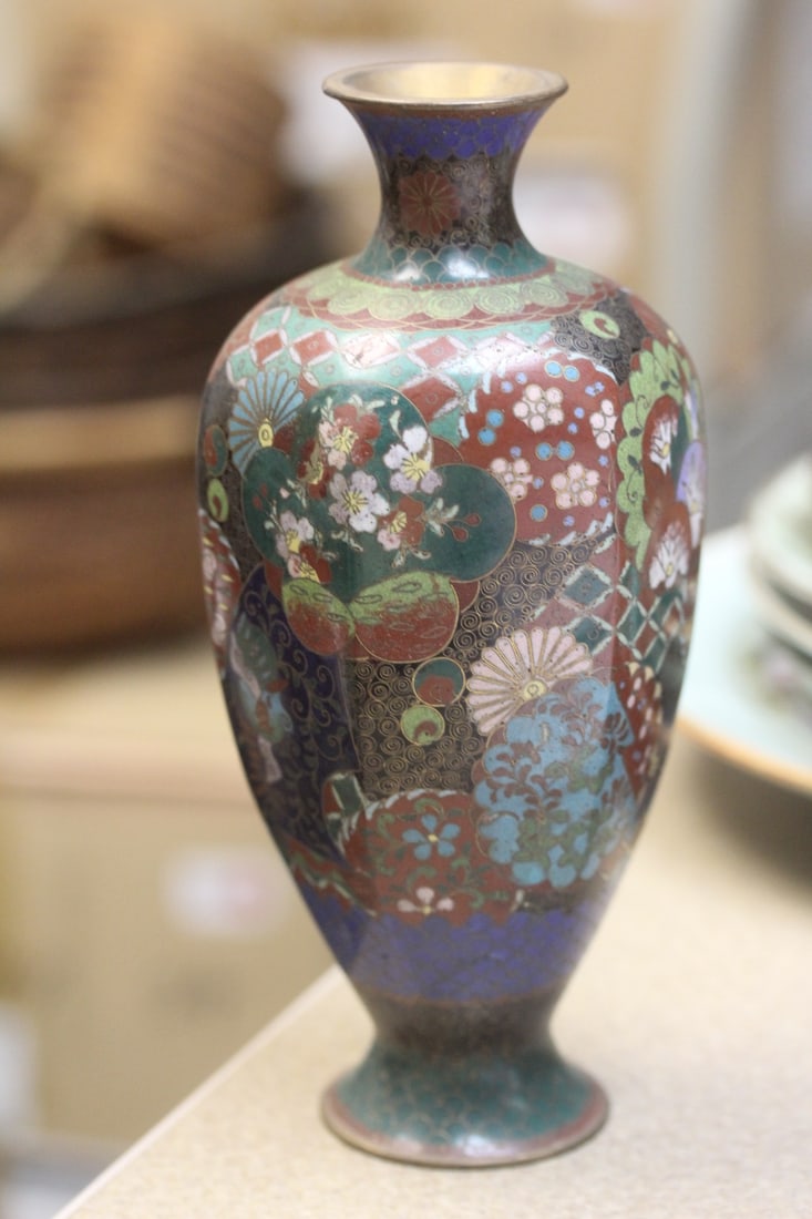 Antique Japanese Facet Cloisonne Vase - 2