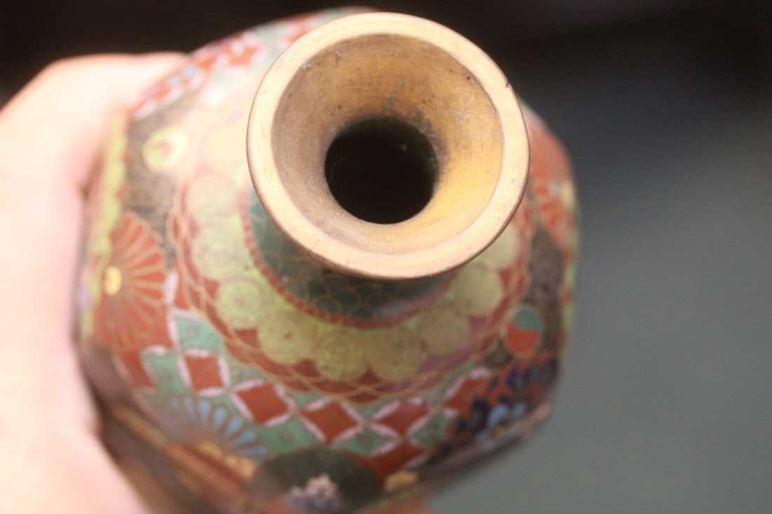 Antique Japanese Facet Cloisonne Vase - 5
