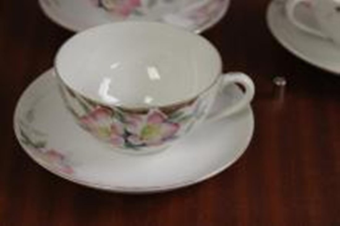 A Set of 6 Noritake Azalea Pattern Cup and Saucers - 2