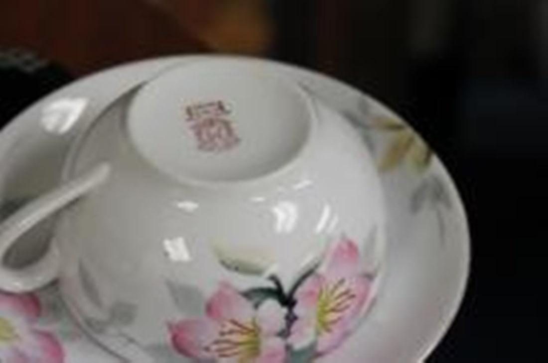 A Set of 6 Noritake Azalea Pattern Cup and Saucers - 9