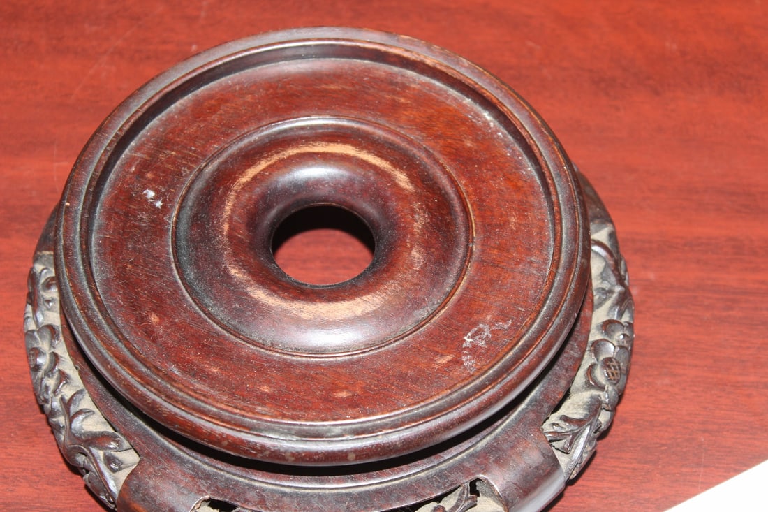 A Very Ornate Chinese Vase Stand - 5