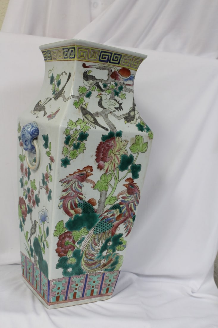 A Chinese Famille Rose? Vase - 6