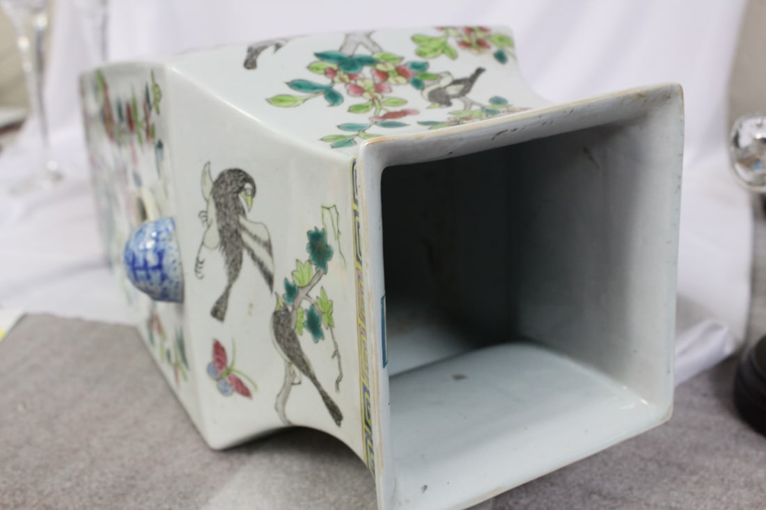 A Chinese Famille Rose? Vase - 9