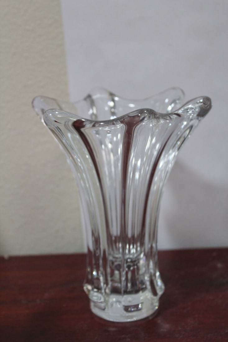 A Cofrac Art Verrier Crystal Vase - 3