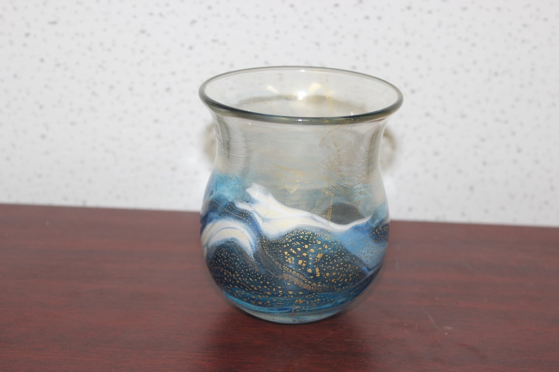 A Gozo Art Glass Vase - 2
