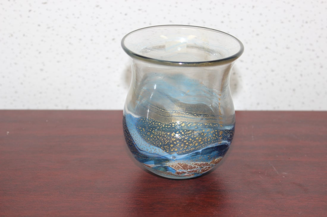 A Gozo Art Glass Vase - 3