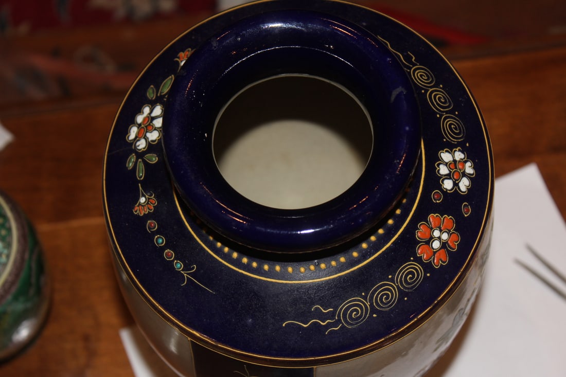 Signed Japanese Satsuma Vase - 5