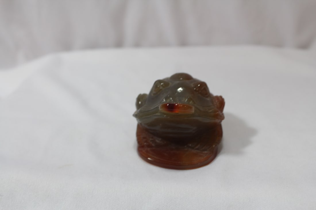 An Agate or Other Stone Chinese Toad - 2
