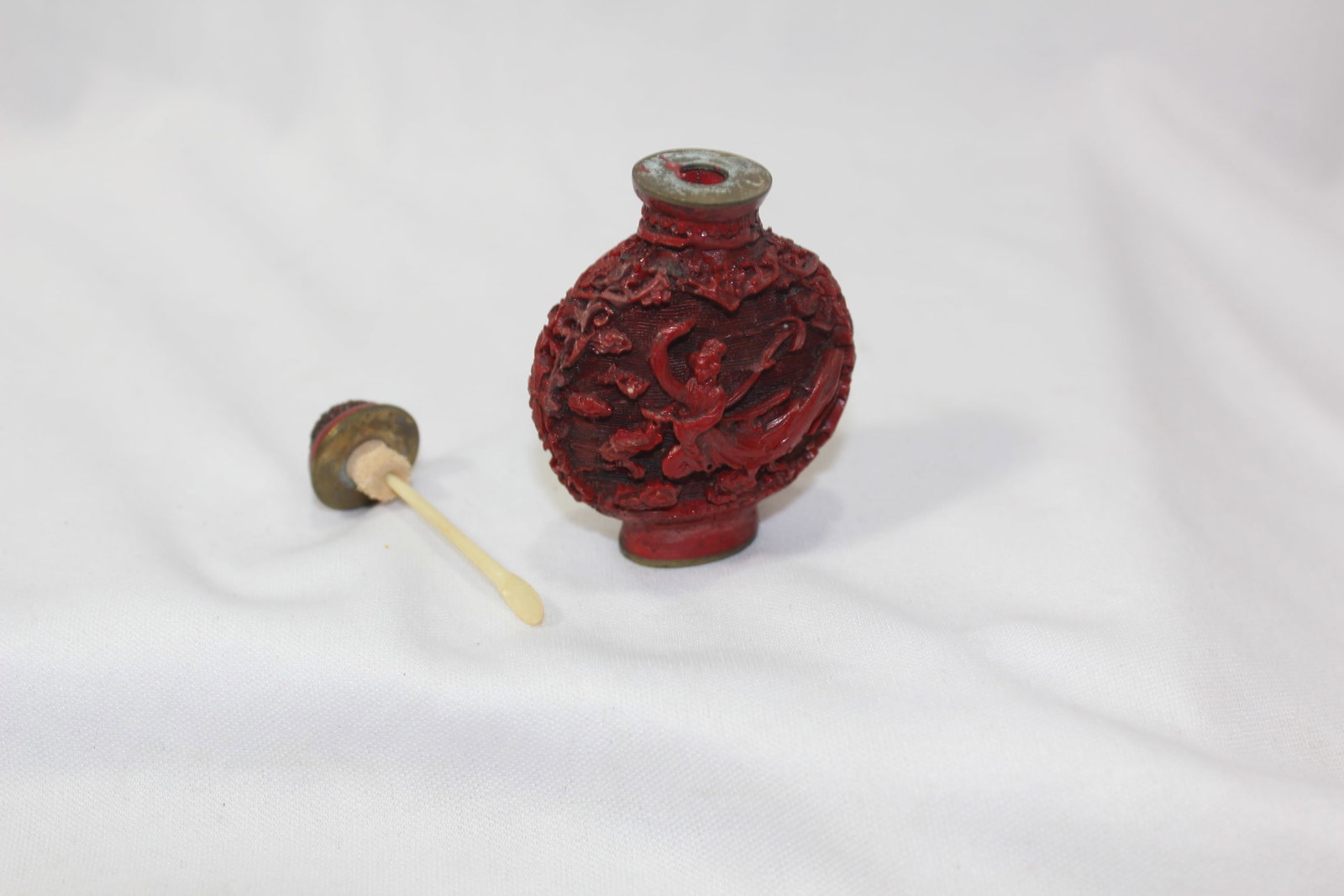 A Vintage Signed Snuff Bottle - 7