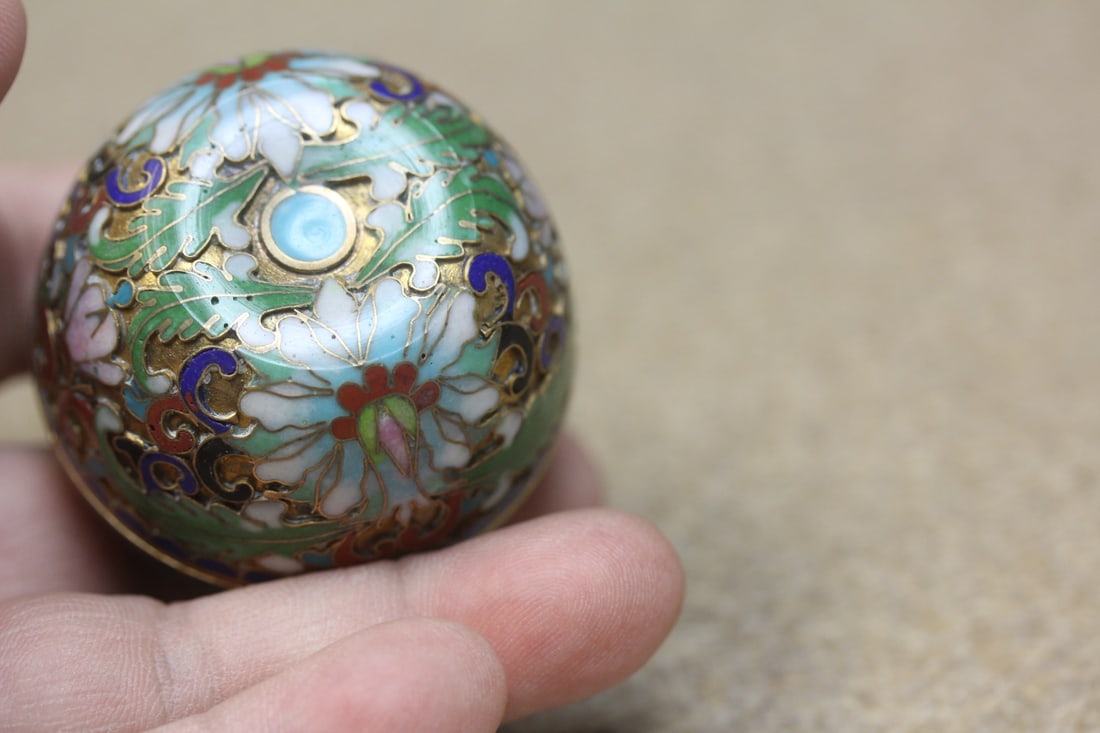Apple Form vintage Cloisonne Trinket Box - 4
