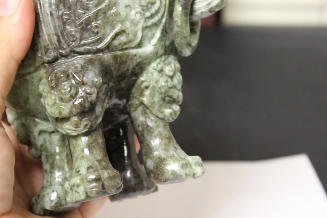 A Chinese Very Well Carved Jade Urn - 9